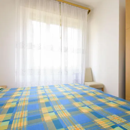 Locazione Turistica Villa Luisa - Lig396 Apartment